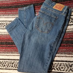 Levi's 711 Skinny Jean's - 28 Women's